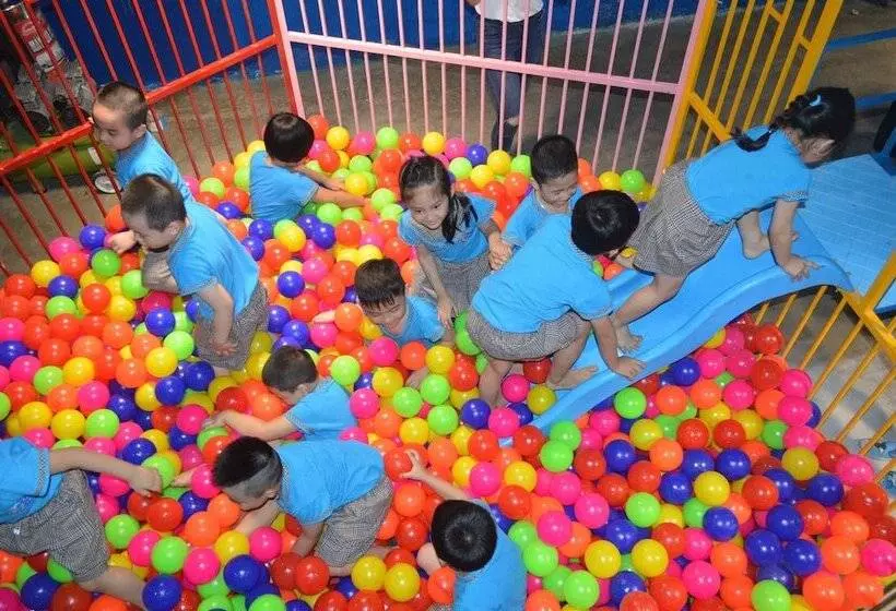 Fotos del hotel Holiday Beach Danang Hotel & Resort:  8