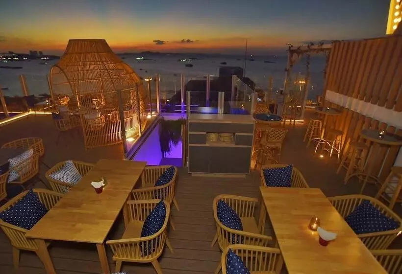 Fotos del hotel Pattaya Sea View:  5