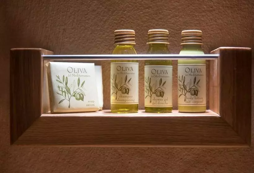 Fotos del hotel Petra Beach Hotel And Apartments:  2