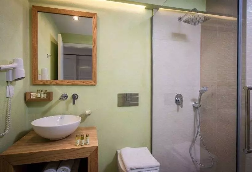 Fotos del hotel Petra Beach Hotel And Apartments:  4