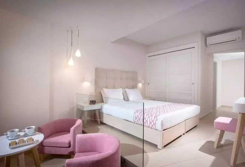 Fotos del hotel Petra Beach Hotel And Apartments:  15