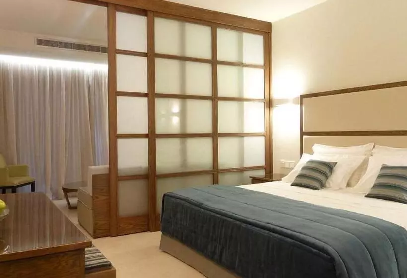 Sunrise Pearl  & Spa