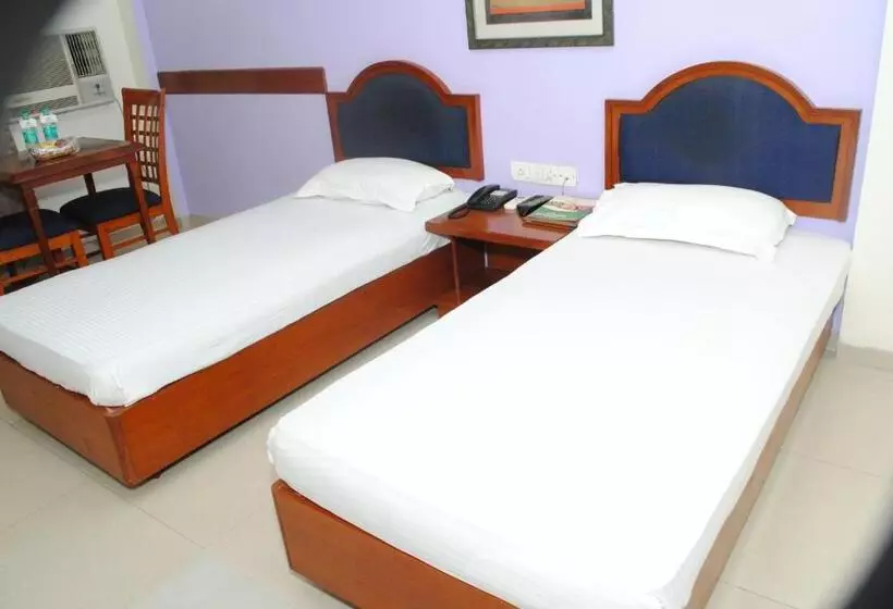 Fotos del hotel Tourist Deluxe:  19