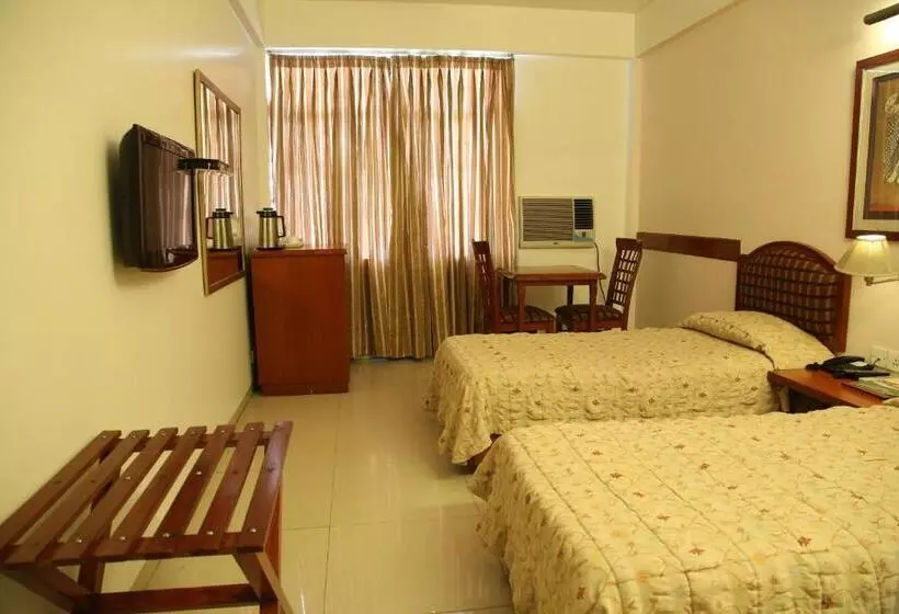 Fotos del hotel Tourist Deluxe:  4