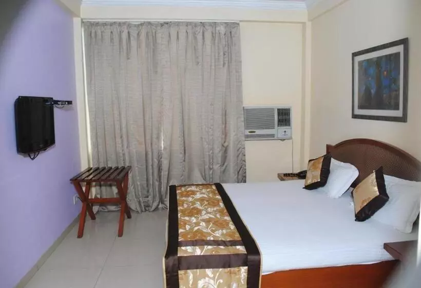 Fotos del hotel Tourist Deluxe:  17