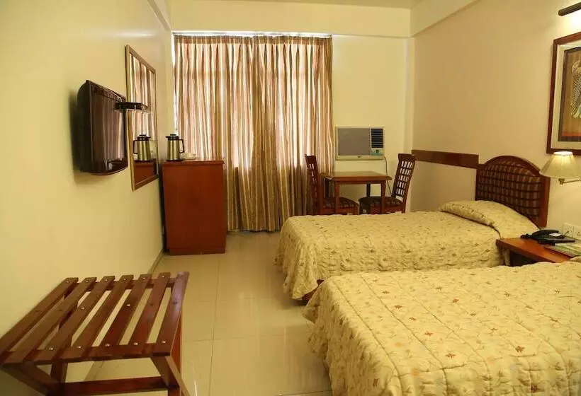 Fotos del hotel Tourist Deluxe:  13