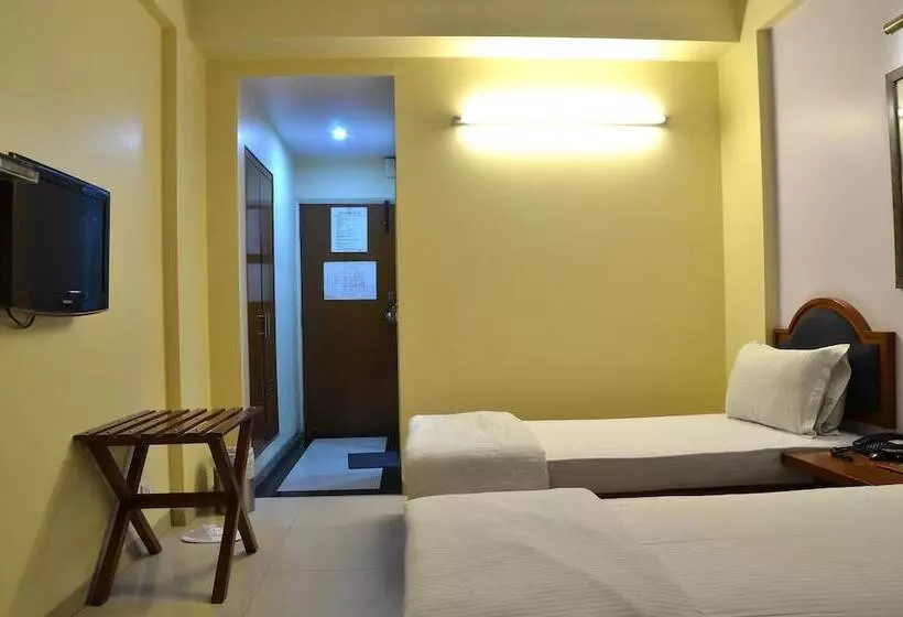 Fotos del hotel Tourist Deluxe:  15