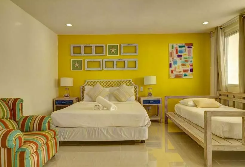 Fotos del hotel Momo Beach House:  24