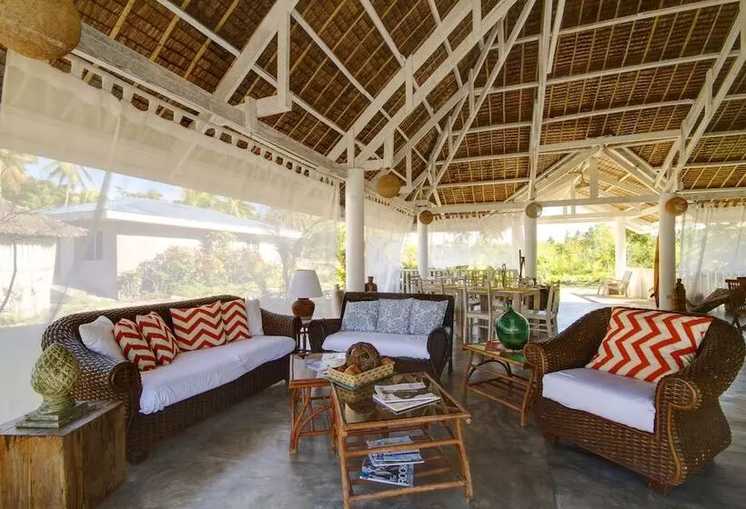 Fotos del hotel Momo Beach House:  4