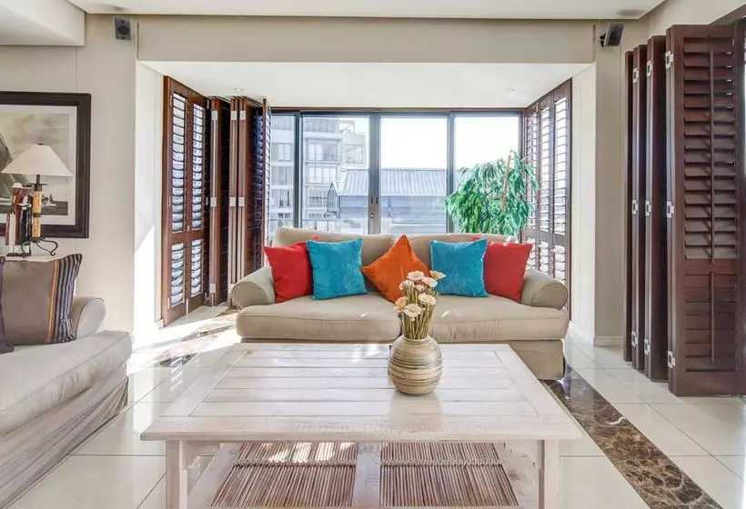 V&a Waterfront Marina