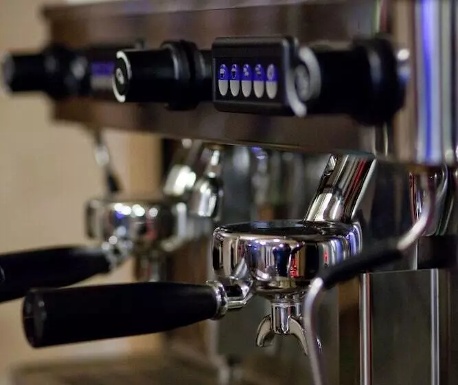 Helan Family & Garden