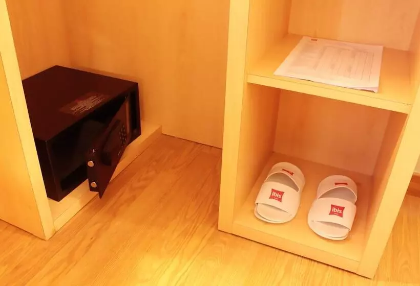 Fotos del hotel Ibis Jakarta Senen:  3