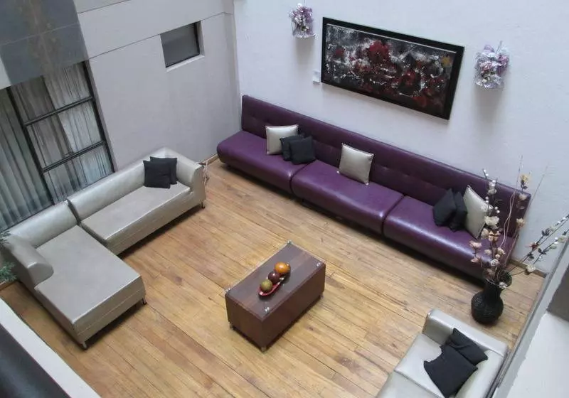 Fotos del hotel L Etoile Javeriana:  8