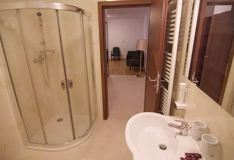 Fotos del hotel Klika:  17