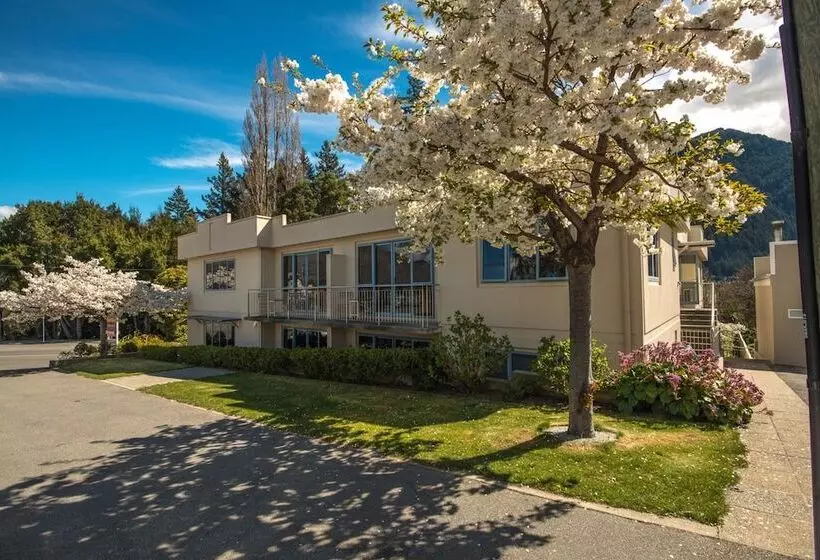 Fotos del hotel Coronation Lodge:  8