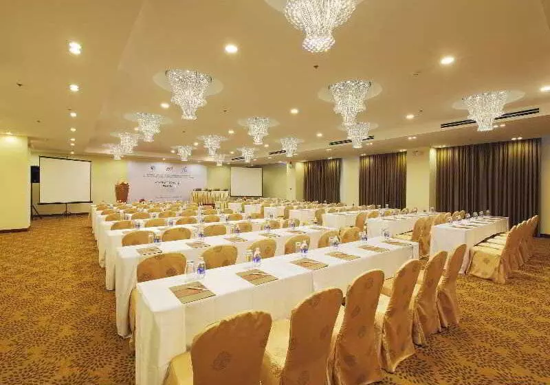 Fotos del hotel Edenstar Saigon  & Spa:  14