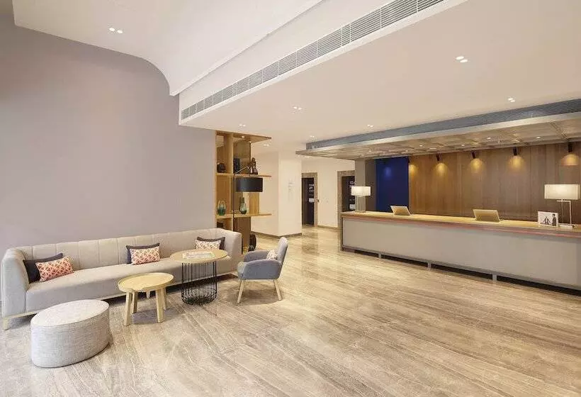 Fotos del hotel Holiday Inn Express Bengaluru Whitefield Itpl, An Ihg:  12