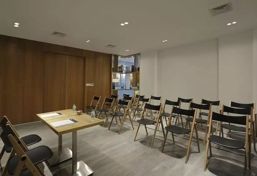 Fotos del hotel Holiday Inn Express Bengaluru Whitefield Itpl, An Ihg:  9