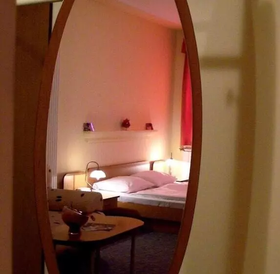 Fotos del hotel Platan:  2