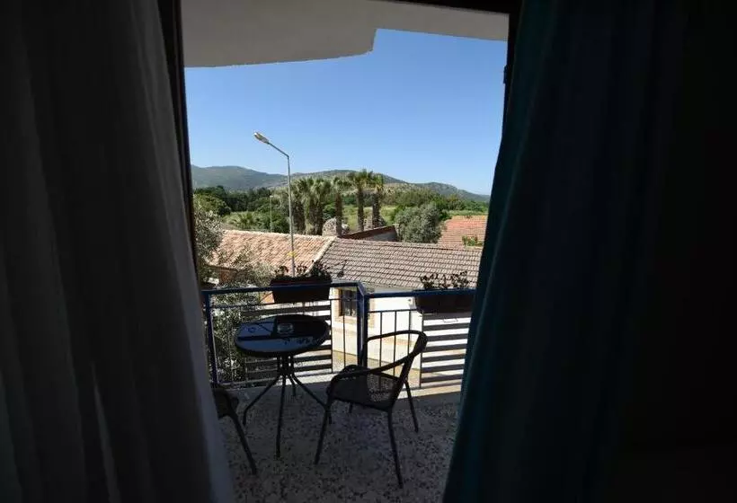 Fotos del hotel Rebetika Hotel & Bistro:  5