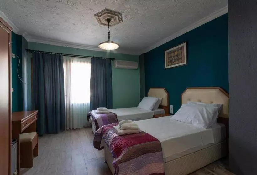 Fotos del hotel Rebetika Hotel & Bistro:  6