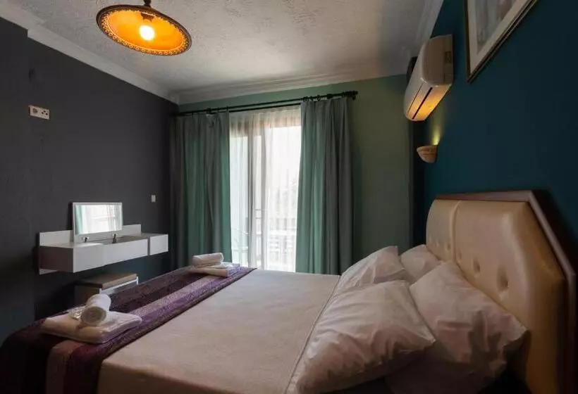 Fotos del hotel Rebetika Hotel & Bistro:  12