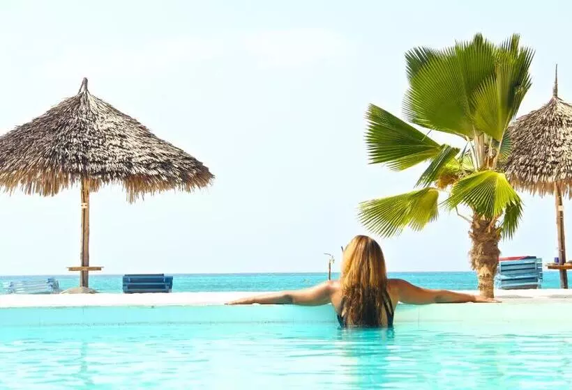 Fotos del hotel Smiles Beach:  6