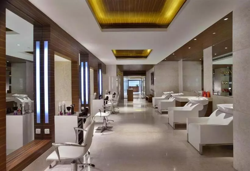 Fotos del hotel The Lalit Chandigarh:  13