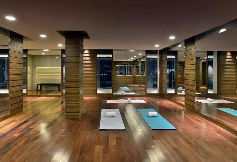 Fotos del hotel The Lalit Chandigarh:  5