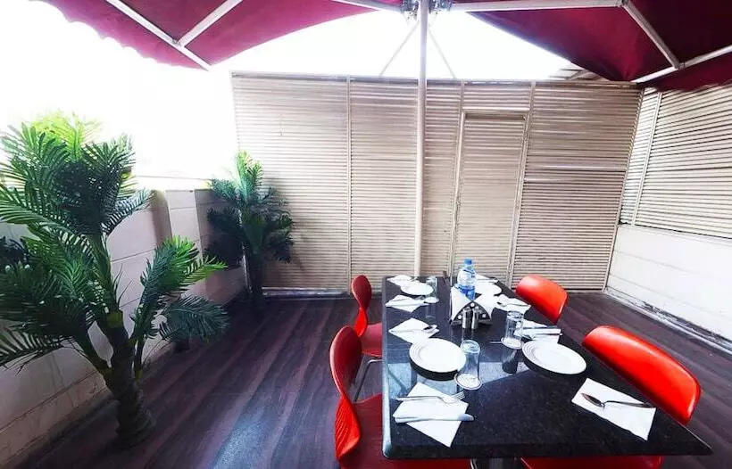 Fotos del hotel Moments:  13