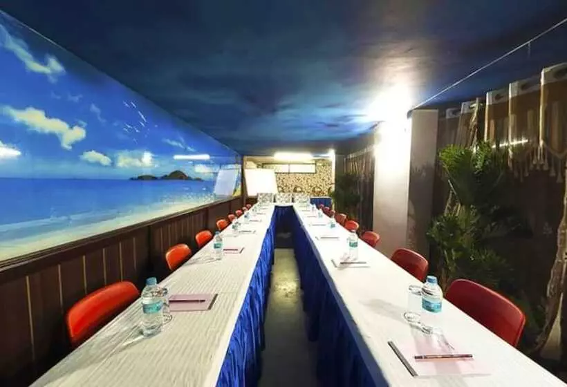 Fotos del hotel Moments:  5