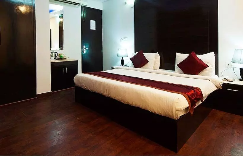 Fotos del hotel Moments:  20