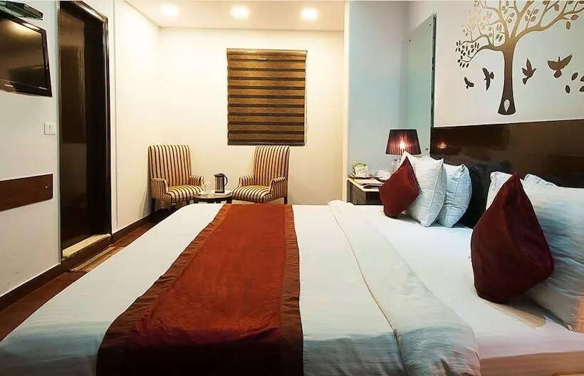 Fotos del hotel Moments:  22