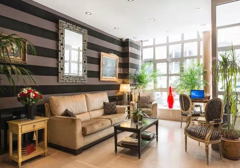 Fotos del hotel Volney Opera:  2