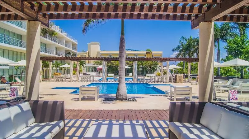 Fotos del hotel Magia Beachside Condo:  17