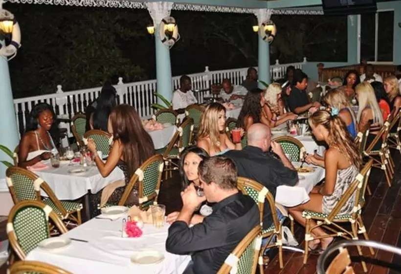 Fotos del hotel Tropical Lagoon Resort:  9