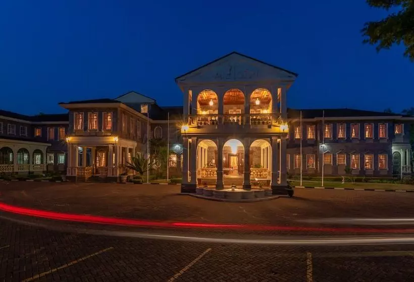 Fotos del hotel Sovereign Suites:  11