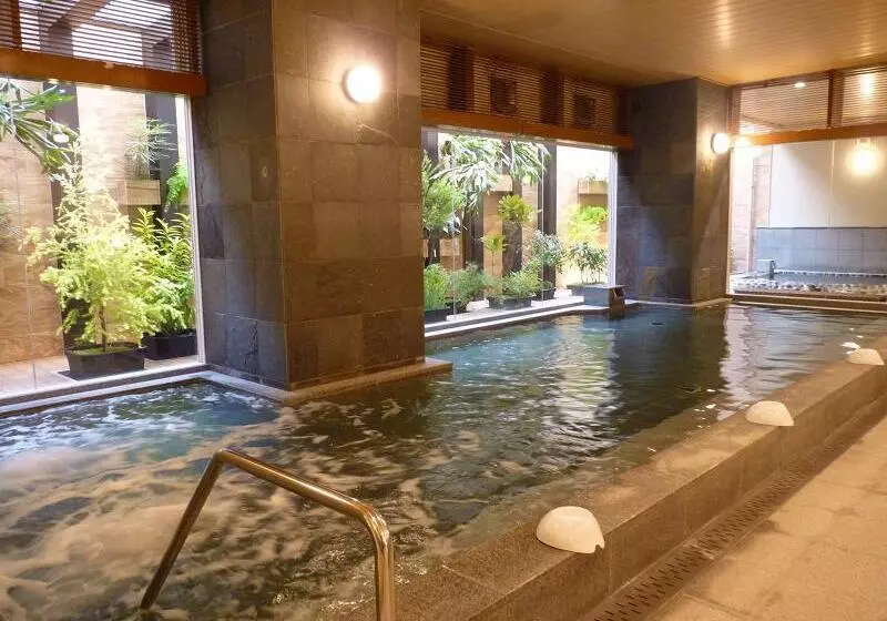 Fotos del hotel Nishitetsu  Croom Hakata:  3