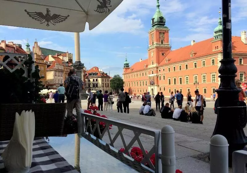 Fotos del hotel Pokoje Go?cinne Dom Literatury:  3