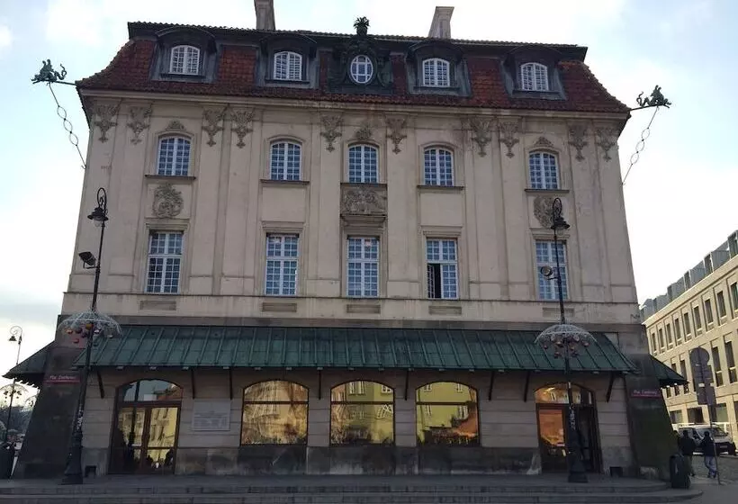 Pokoje Go?cinne Dom Literatury