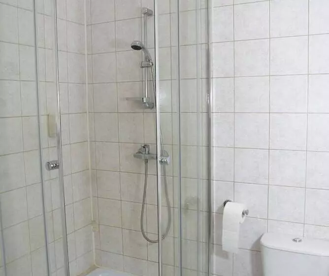 Fotos del hotel Pokoje Go?cinne Dom Literatury:  8