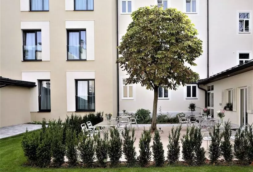 Fotos del hotel Das Jedermann Boutiquehotel Mit Stadtgarten:  14