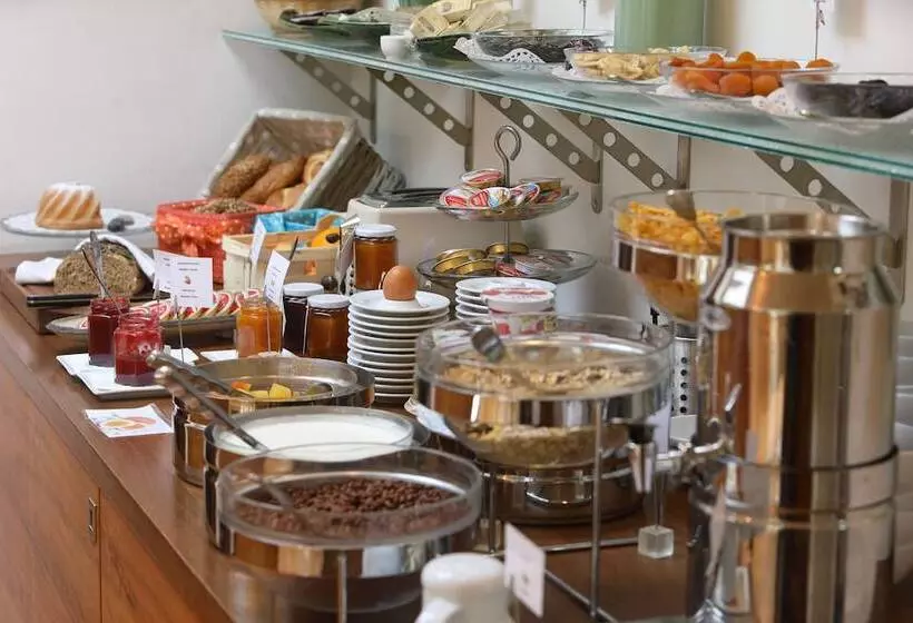 Fotos del hotel Das Jedermann Boutiquehotel Mit Stadtgarten:  5