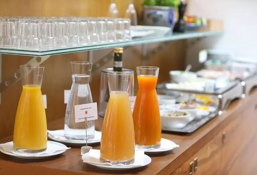 Fotos del hotel Das Jedermann Boutiquehotel Mit Stadtgarten:  6