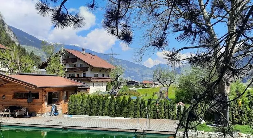 Fotos del hotel Apartments Rosenhof:  13