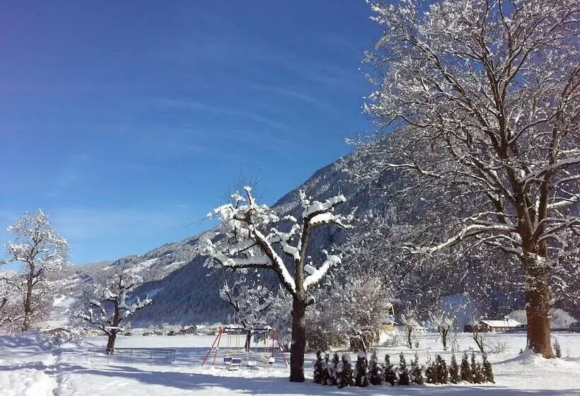 Fotos del hotel Apartments Rosenhof:  17