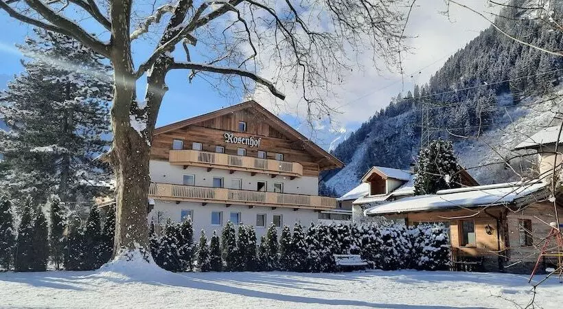 Fotos del hotel Apartments Rosenhof:  25