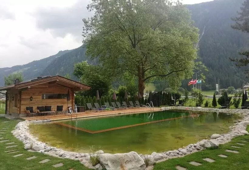 Fotos del hotel Apartments Rosenhof:  2