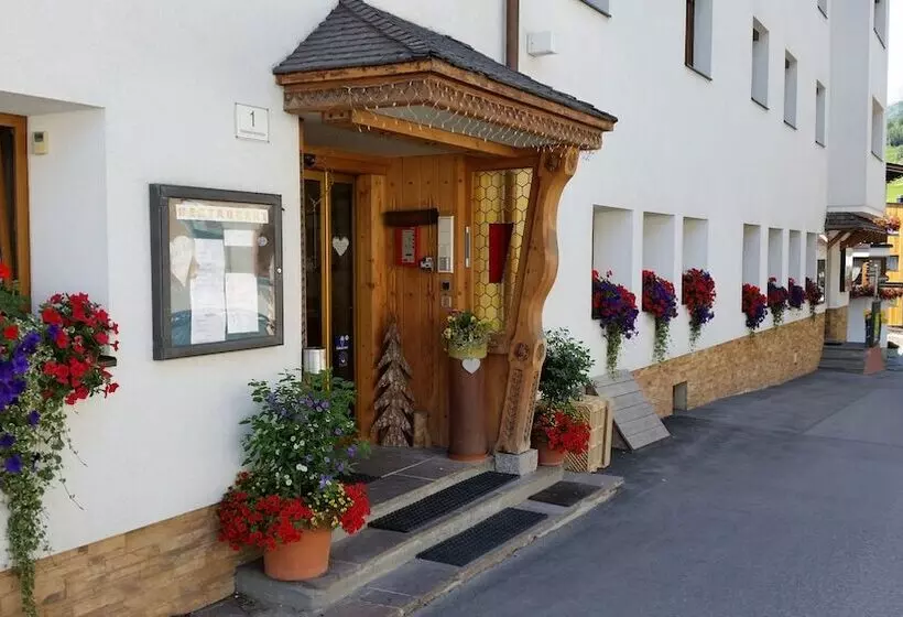 Fotos del hotel Nassereinerhof:  9