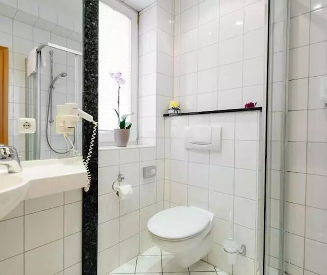 Fotos del hotel Graf Lehndorff:  9